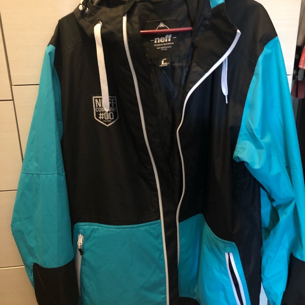 Men’s NEFF ski jacket large. Teal and black.